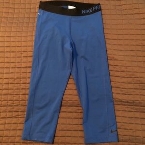 Nike pro Capri